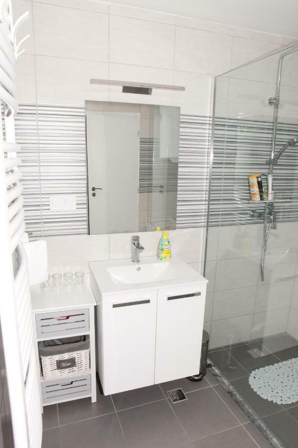 Apartman Kupa Карловаць Екстер'єр фото