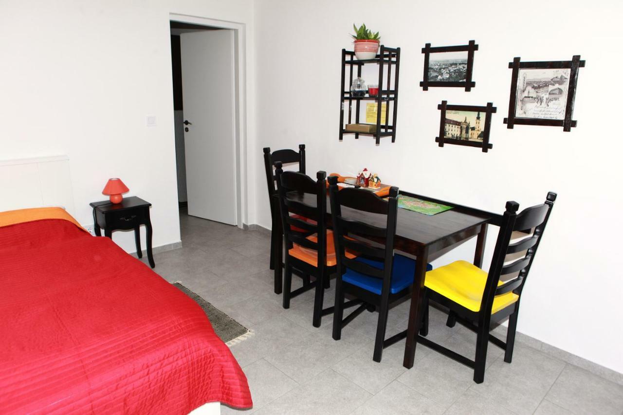 Apartman Kupa Карловаць Екстер'єр фото