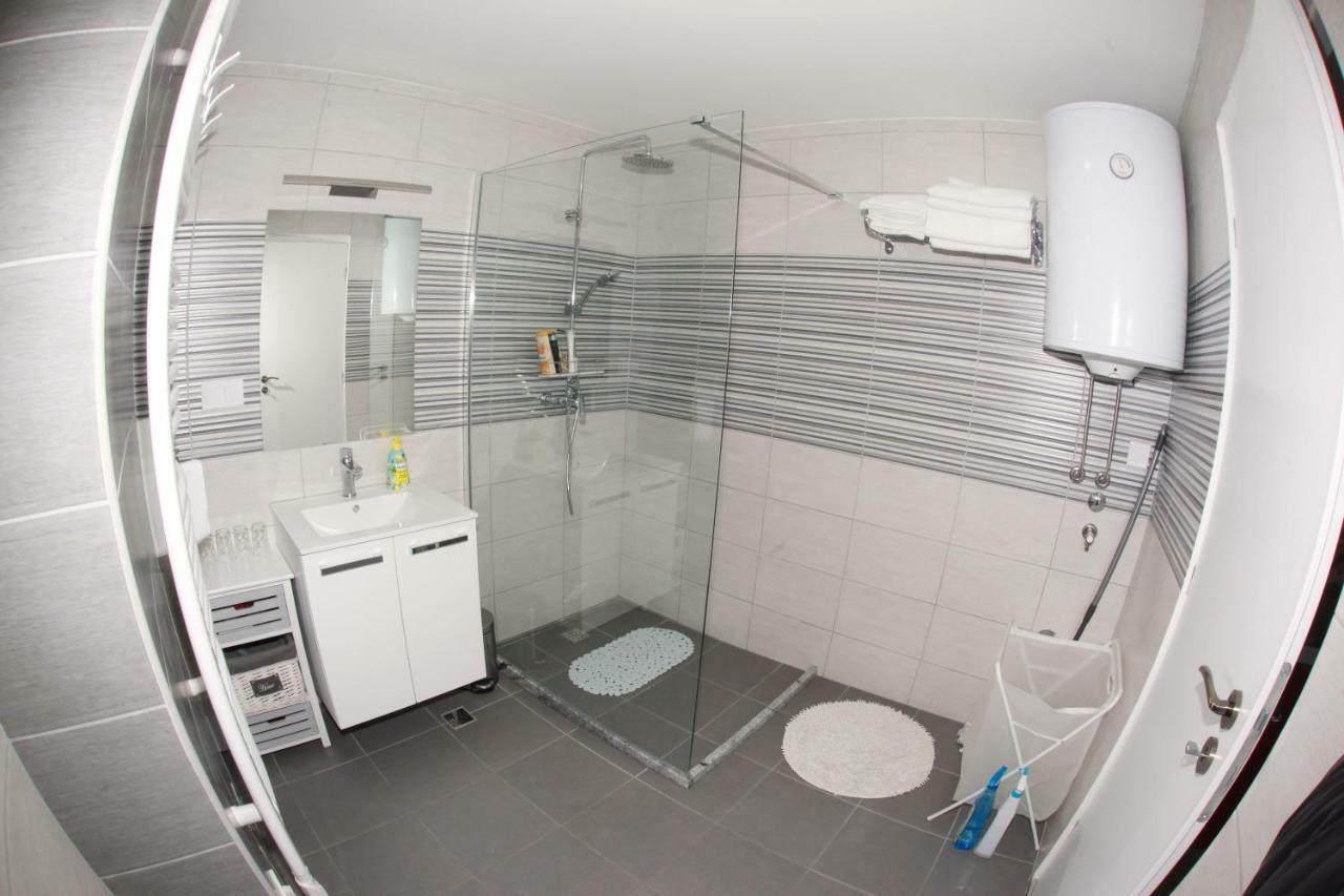 Apartman Kupa Карловаць Екстер'єр фото