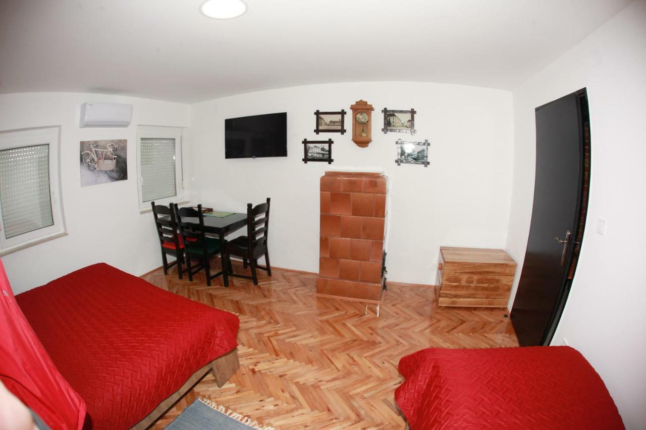 Apartman Kupa Карловаць Екстер'єр фото