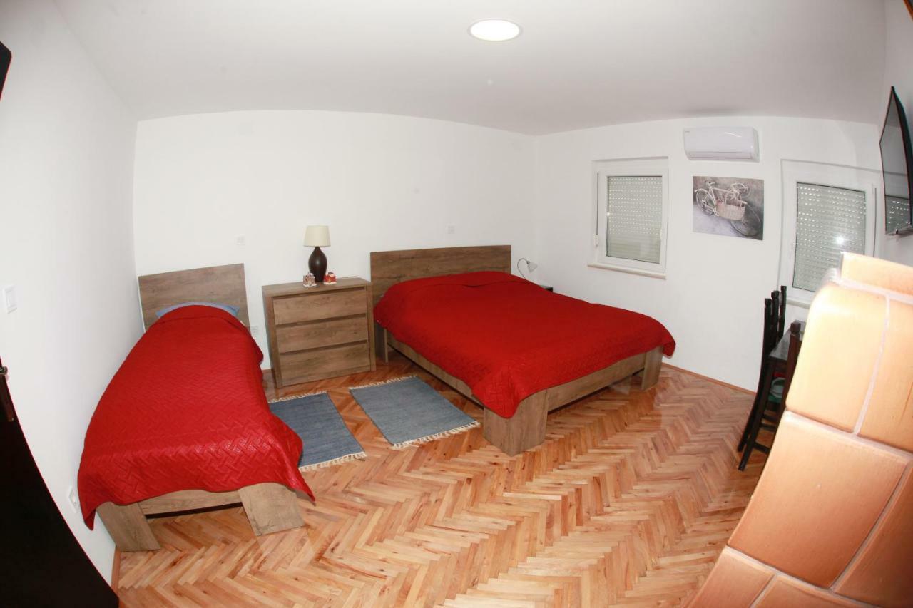 Apartman Kupa Карловаць Екстер'єр фото