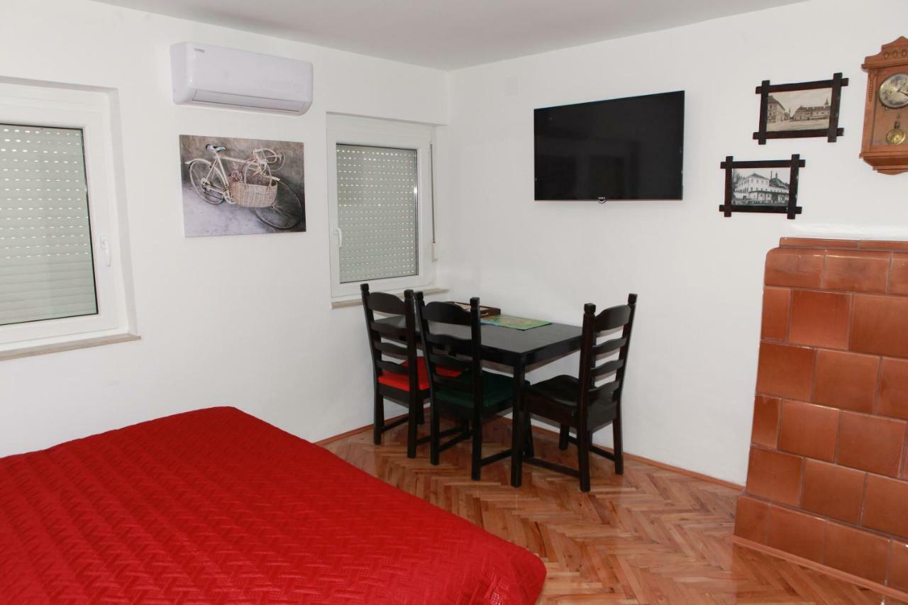 Apartman Kupa Карловаць Екстер'єр фото