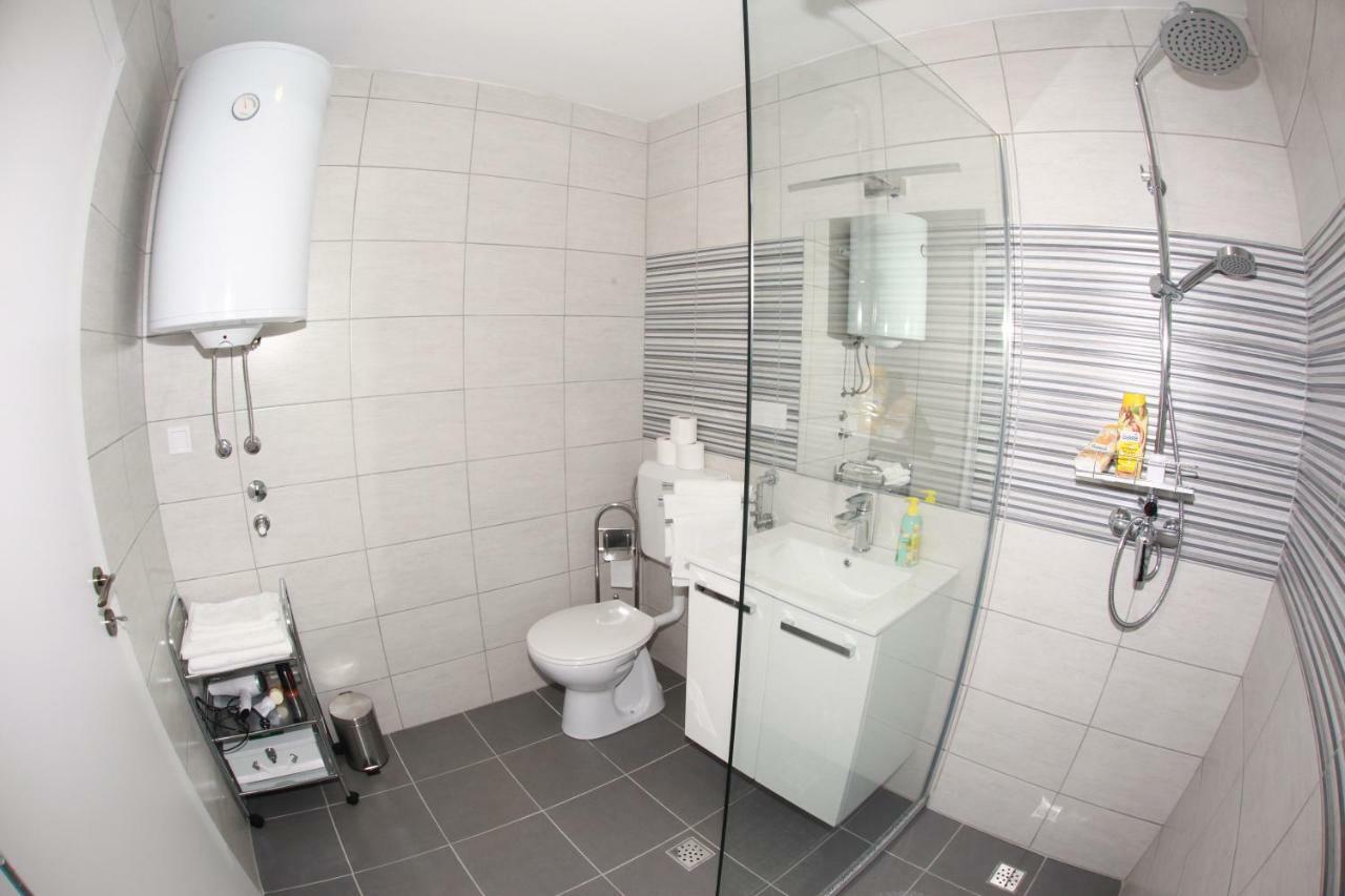 Apartman Kupa Карловаць Екстер'єр фото